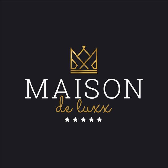Maison De Luxx A3 Apartment ลาริซา ภายนอก รูปภาพ